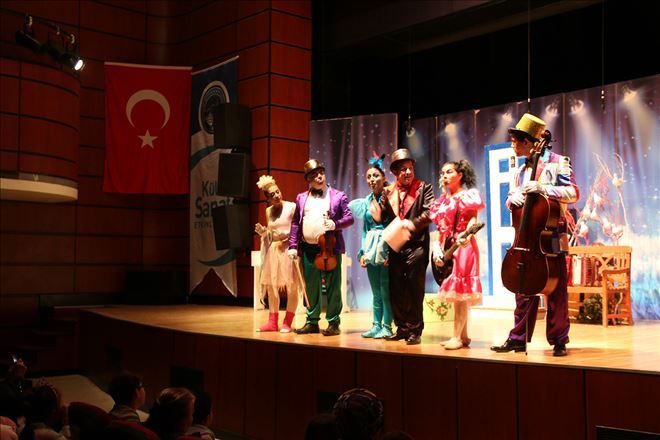 kayseri sehir tiyatrosunda cocuklara ozel