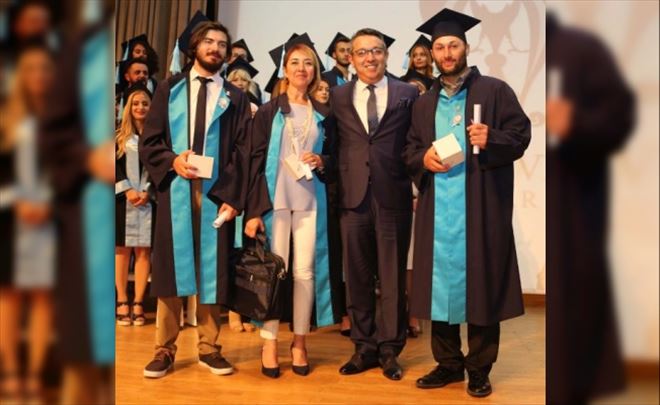 ERÜ GÜZEL SANATLAR AKADEMİSİ 22.DÖNEM MEZUNLARINI VERDİ