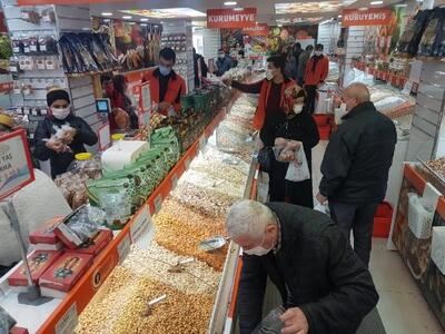 KAYSERİ’DE YILBAŞI KISITLAMASI ÖNCESİ  ‘ALIŞVERİŞ’ YOĞUNLUĞU 