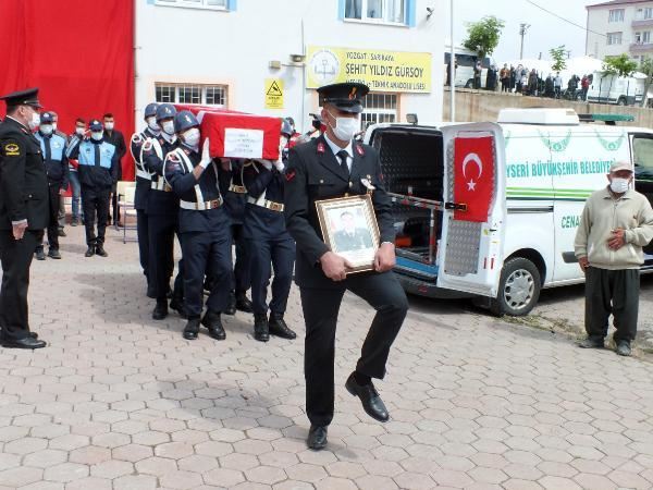 ŞEHİT JANDARMA TEĞMEN BAKİ KOÇAK SON YOLCULUĞUNA UĞURLANDI